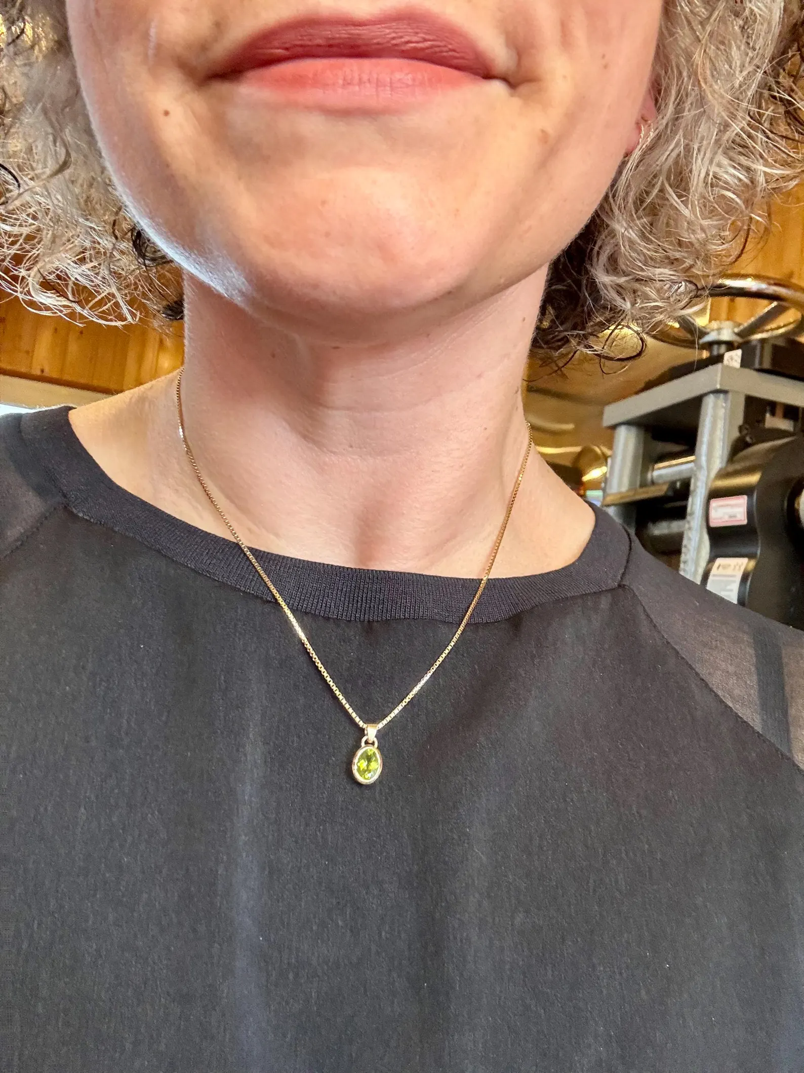 Kette mit Anhänger - gelbgold Peridot – Bild 3